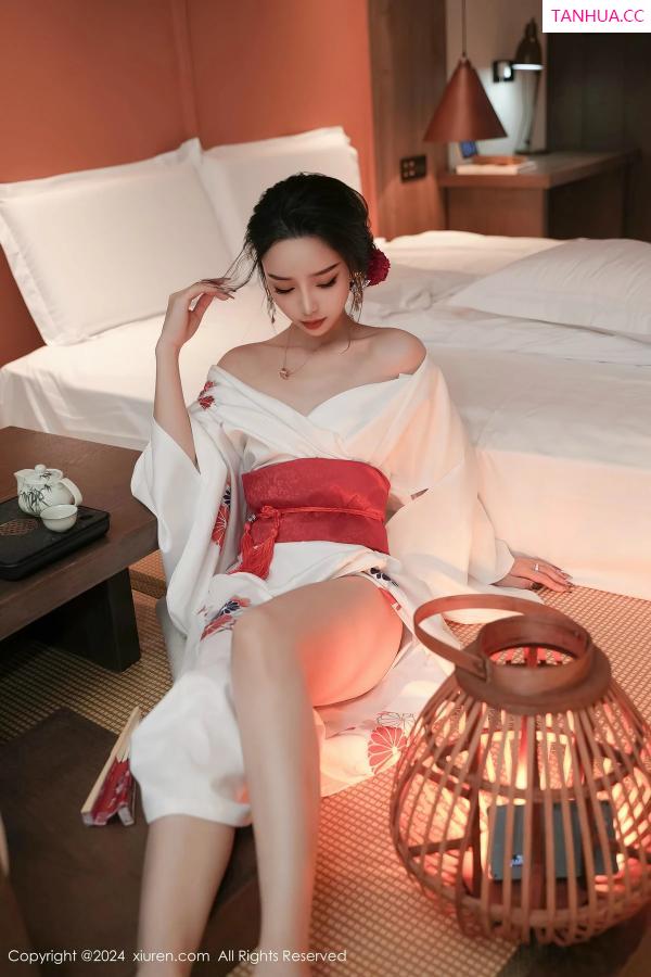   [XiuRen]高清写真图 2024.04.10 No.8367 苏曼兮 美腿性感第43张图片